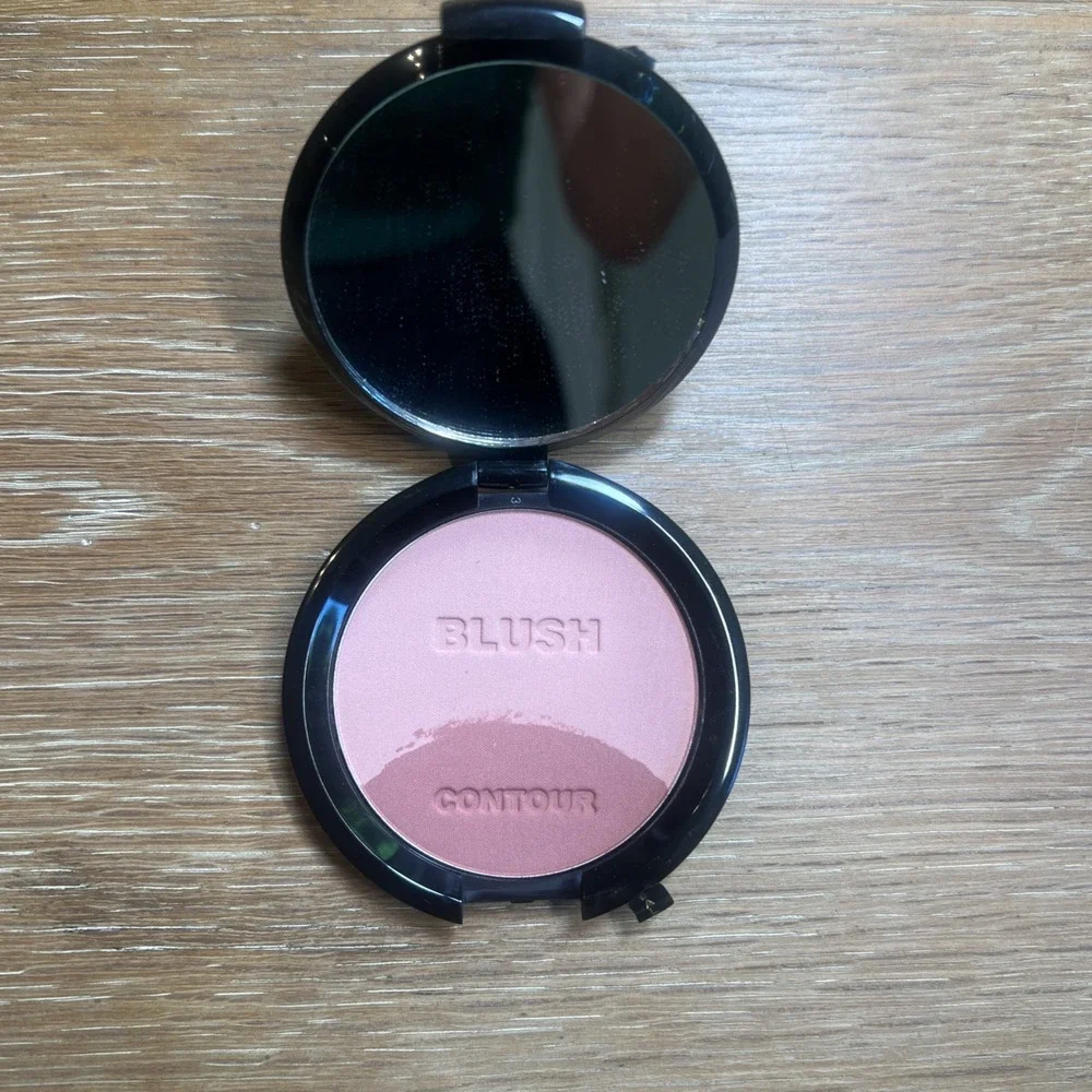 Signature Club A Color & Contour Ultra Creamy Powder Blush Shade #1